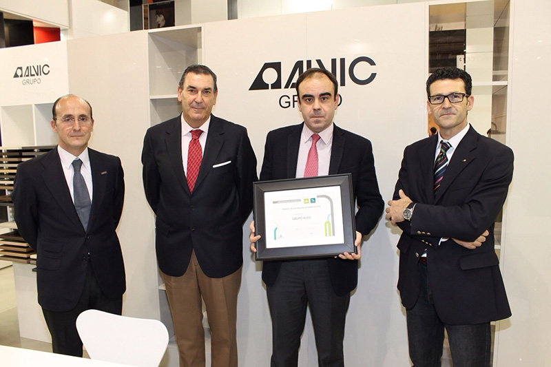 GRUPO ALVIC PREMIO A IMAGEN DE EMPRESA 2014 EN MADERALIA